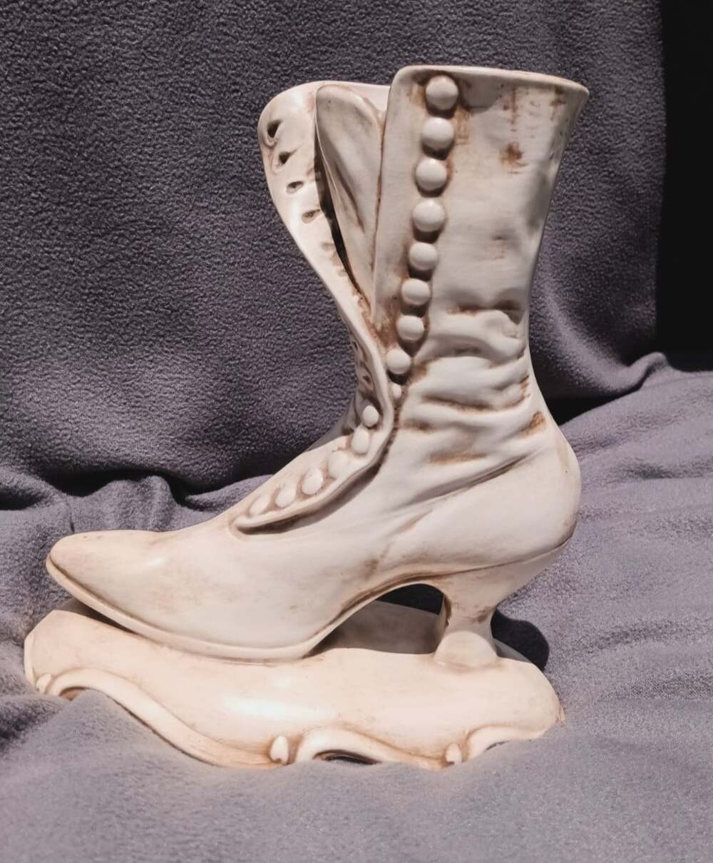 VTG Atlantic Mold Ceramic Victorian Boot Shoe Vase Planter Watts 10.5" Ivory